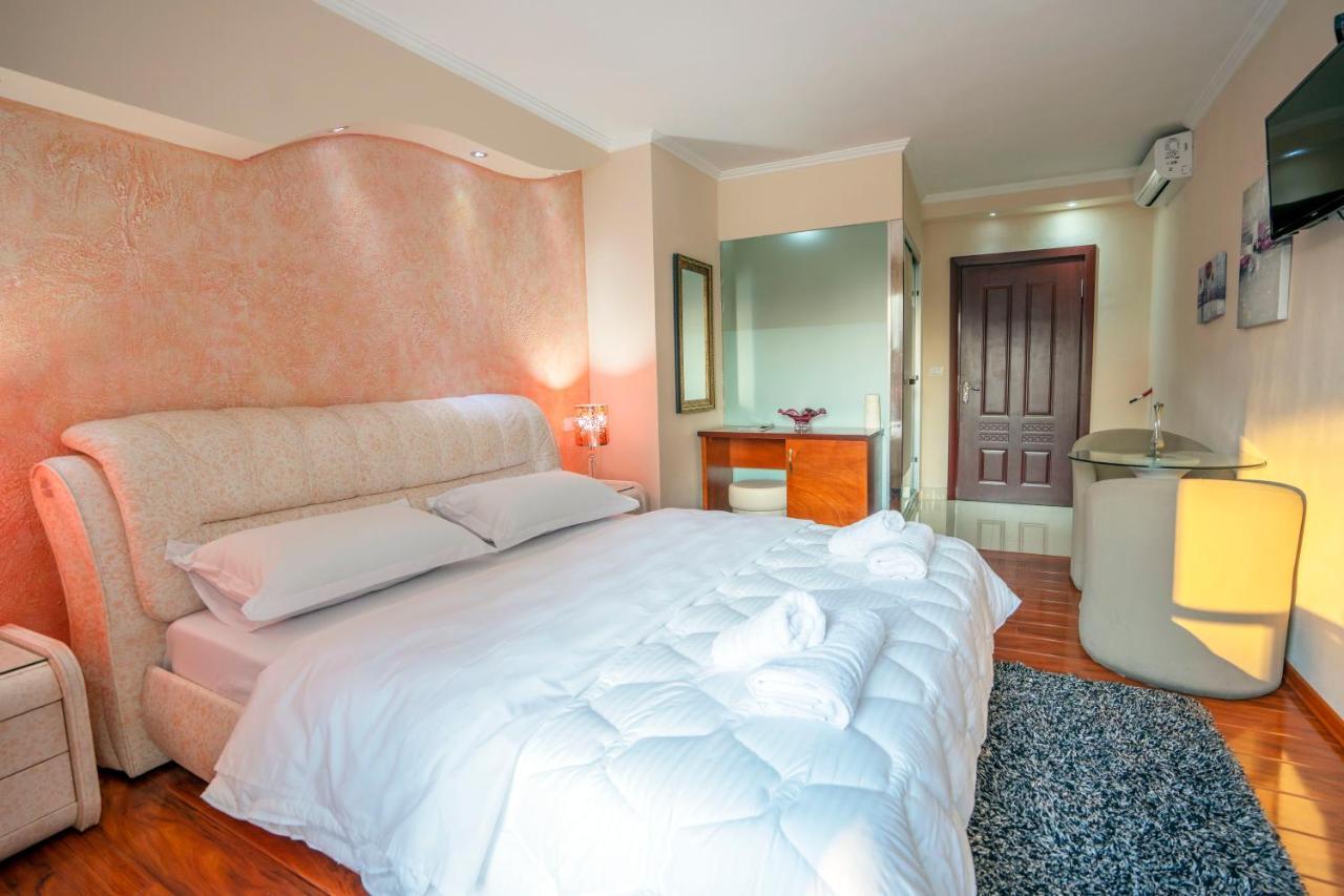 Zobo Hotel Shkoder Ngoại thất bức ảnh
