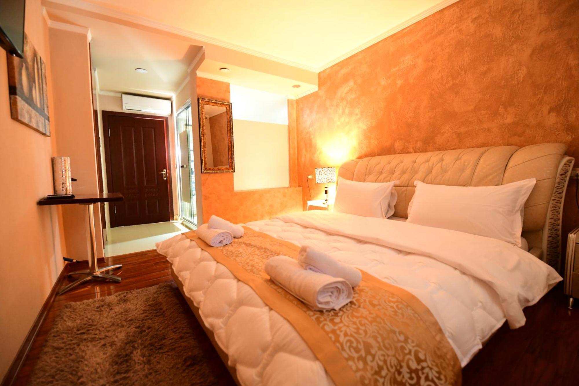Zobo Hotel Shkoder Ngoại thất bức ảnh